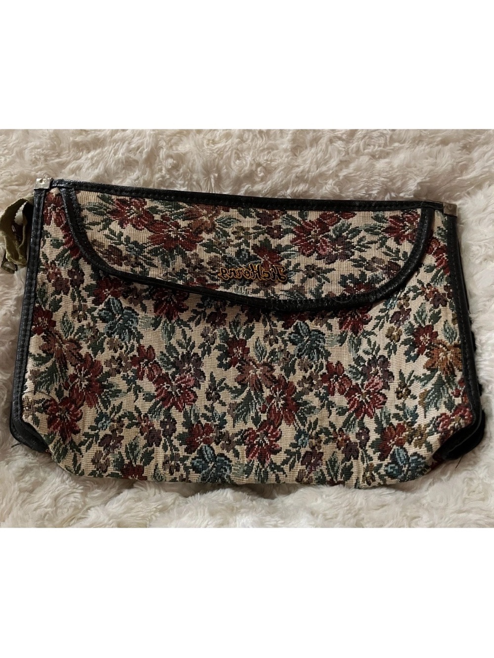 Vintage retro 1970’s Jia Horng Floral Tapestry Clutch Bag